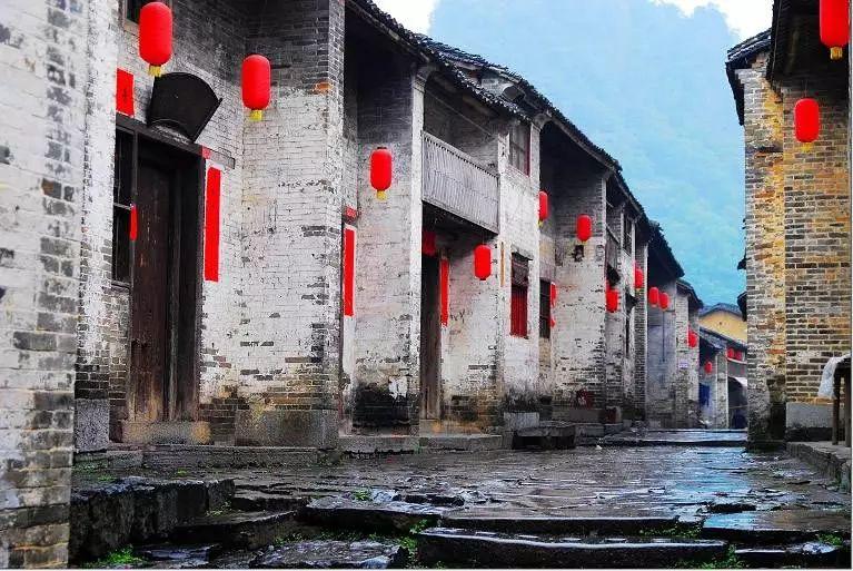 南通开发区法院召开“年度十大特色亮点工作”发布会